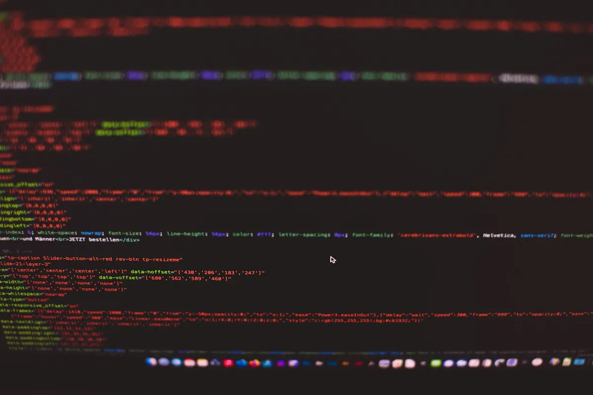 ターミナル画面のソースコードイメージ。npx ccusage@latestをCLIで実行する