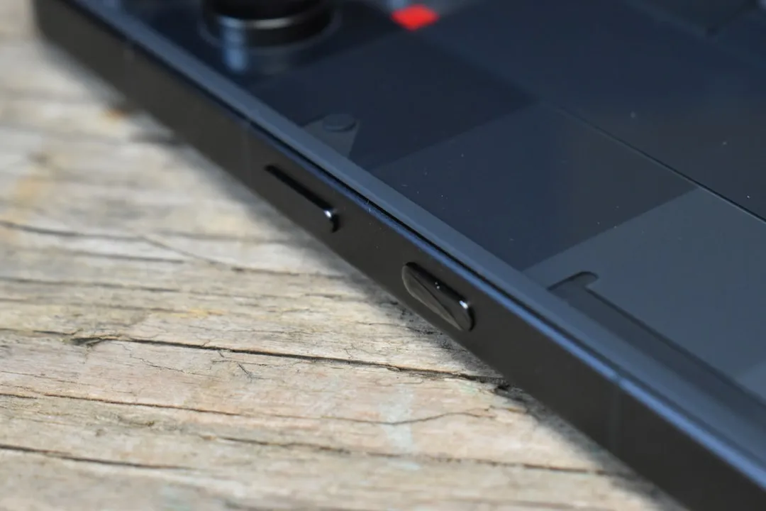 iOSデバイスラインアップ — iPhone各世代のApple Intelligence対応状況