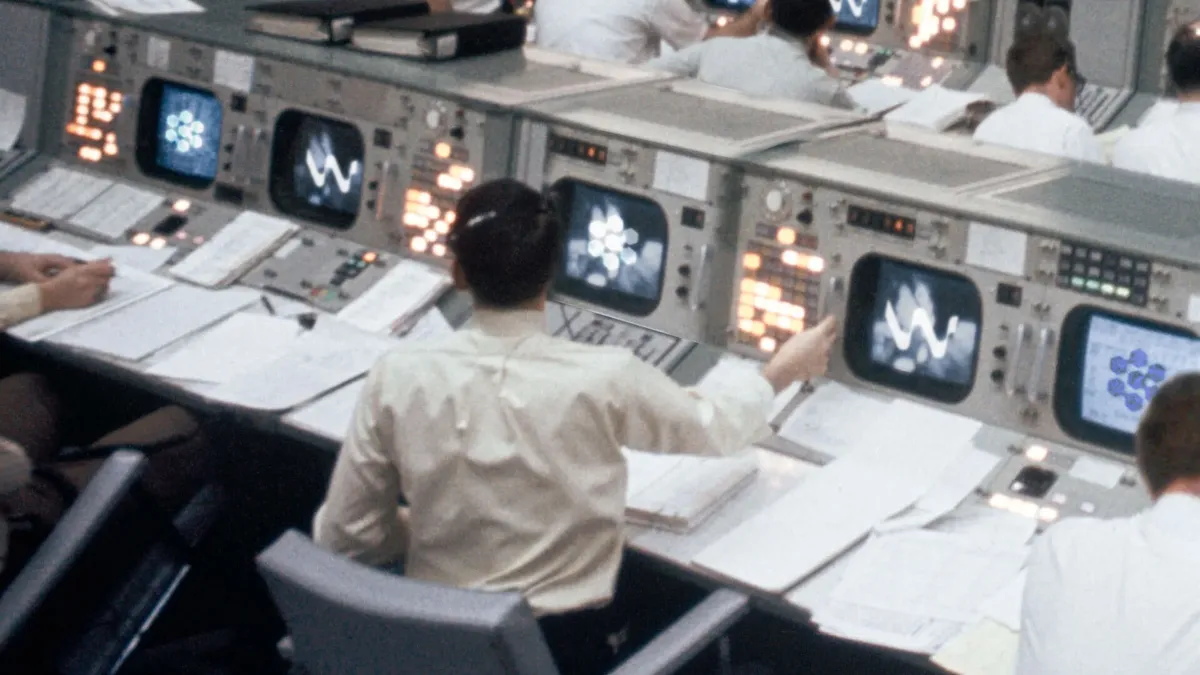 Windsurf 2.0のAgent Command Center：Kanban形式でローカル/クラウドエージェントを統合管理するUI