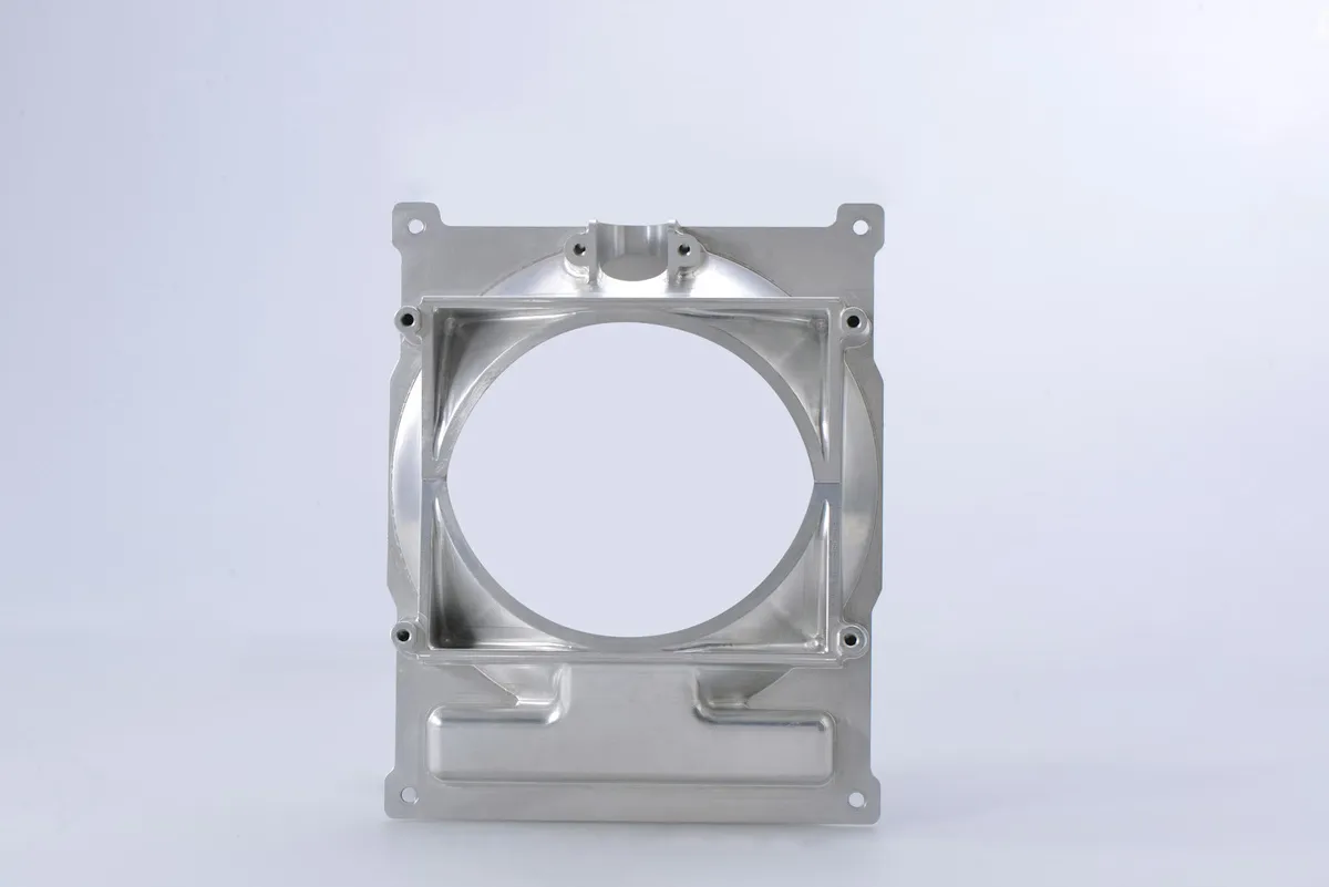 切削加工で作られた金属部品