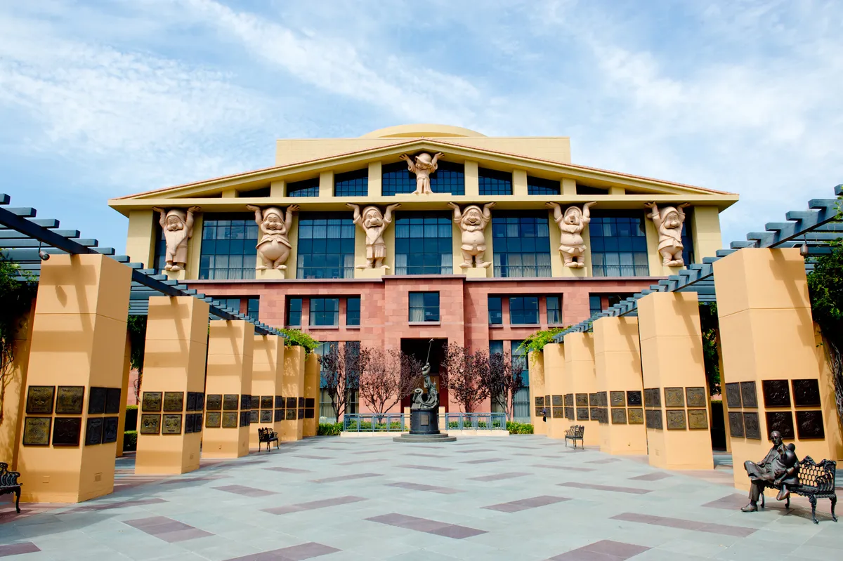 カリフォルニア州バーバンクにあるディズニー本社ビル（チーム・ディズニー棟）