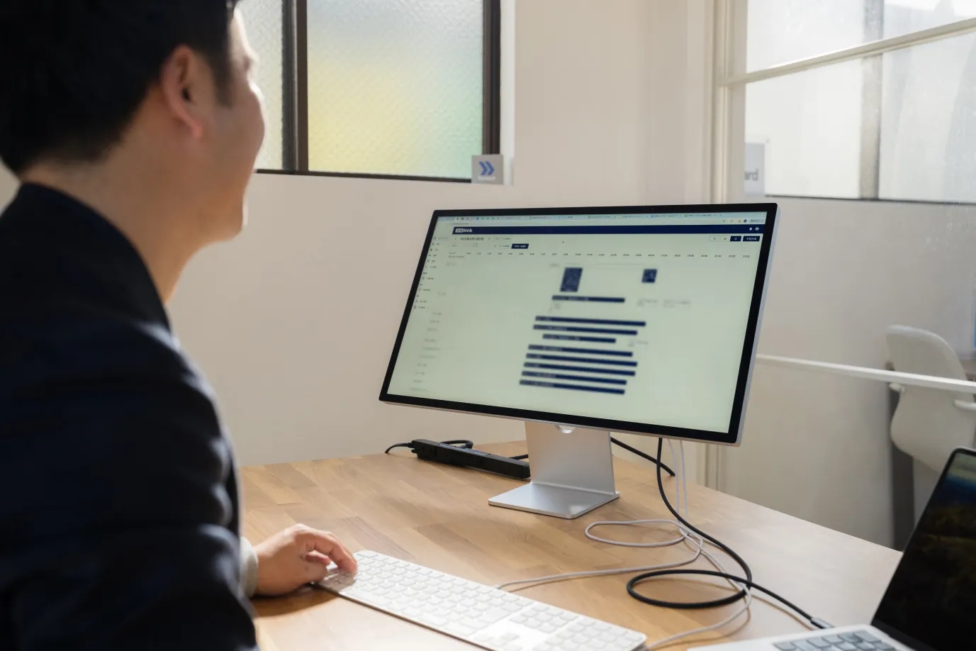 予定や案件ごとの写真や報告を1箇所で管理