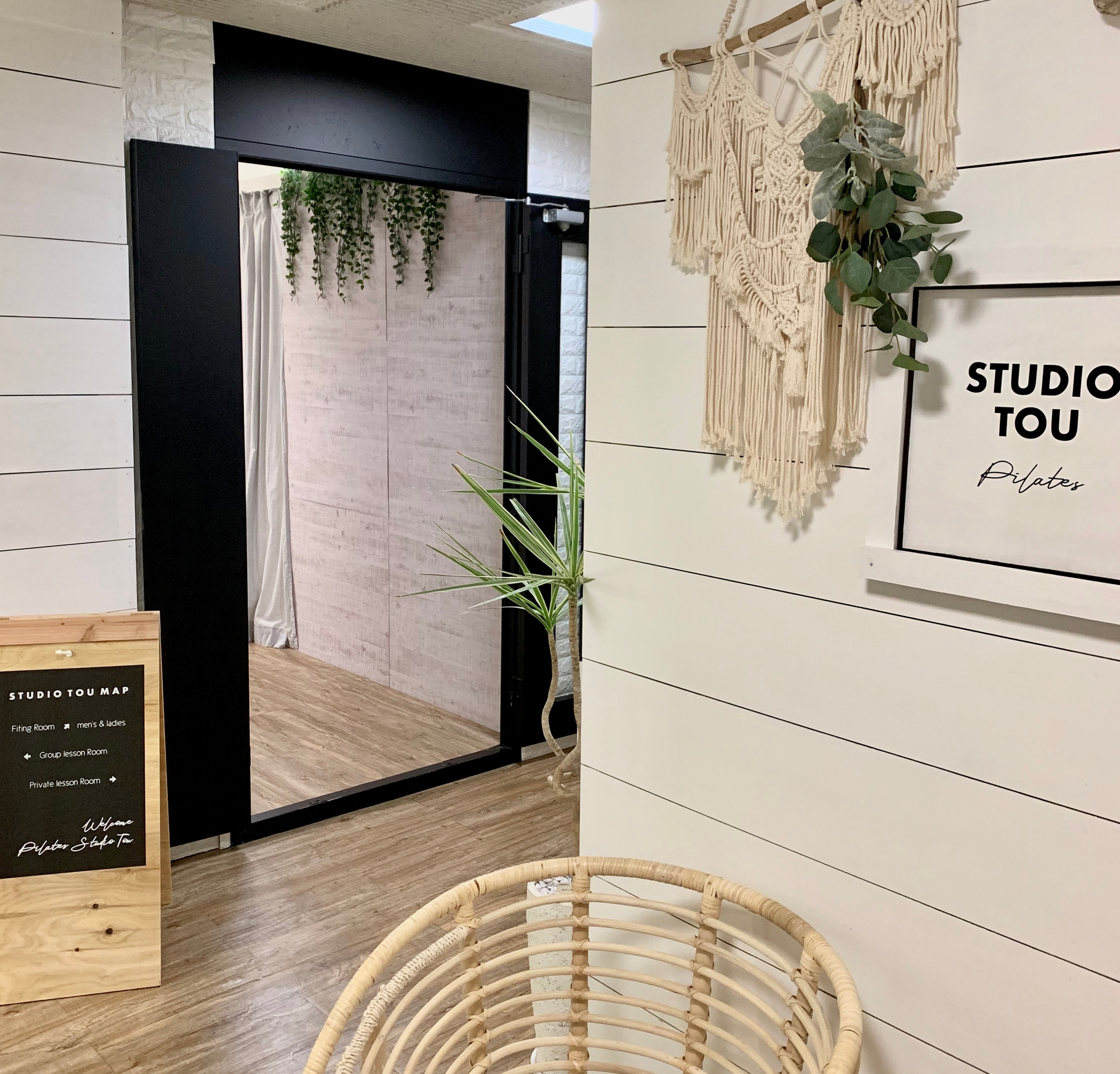 ピラティスなら心斎橋/原宿/銀座/名古屋のSTUDIO TOU