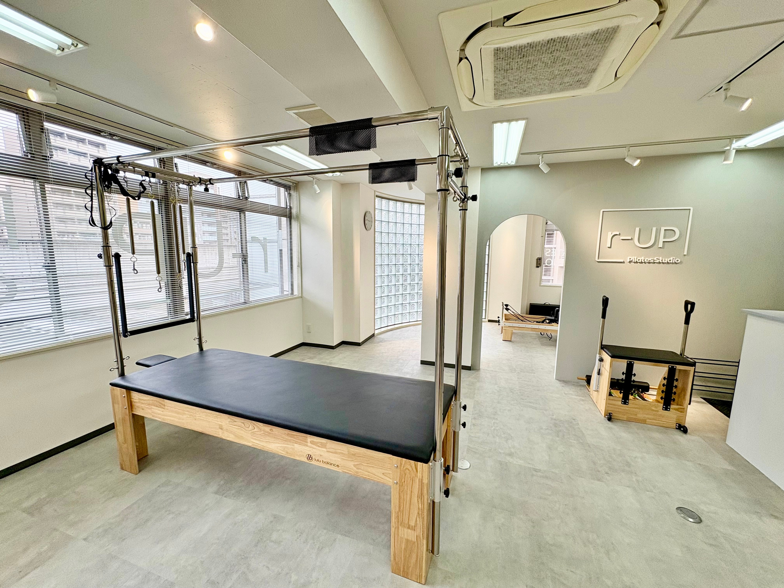 ピラティススタジオアールアップセンター北 | マシンピラティスパーソナル | センター北駅徒歩3分