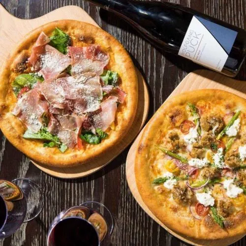 世界的に有名なシェフプロデュースの創作料理と地元食材との共演