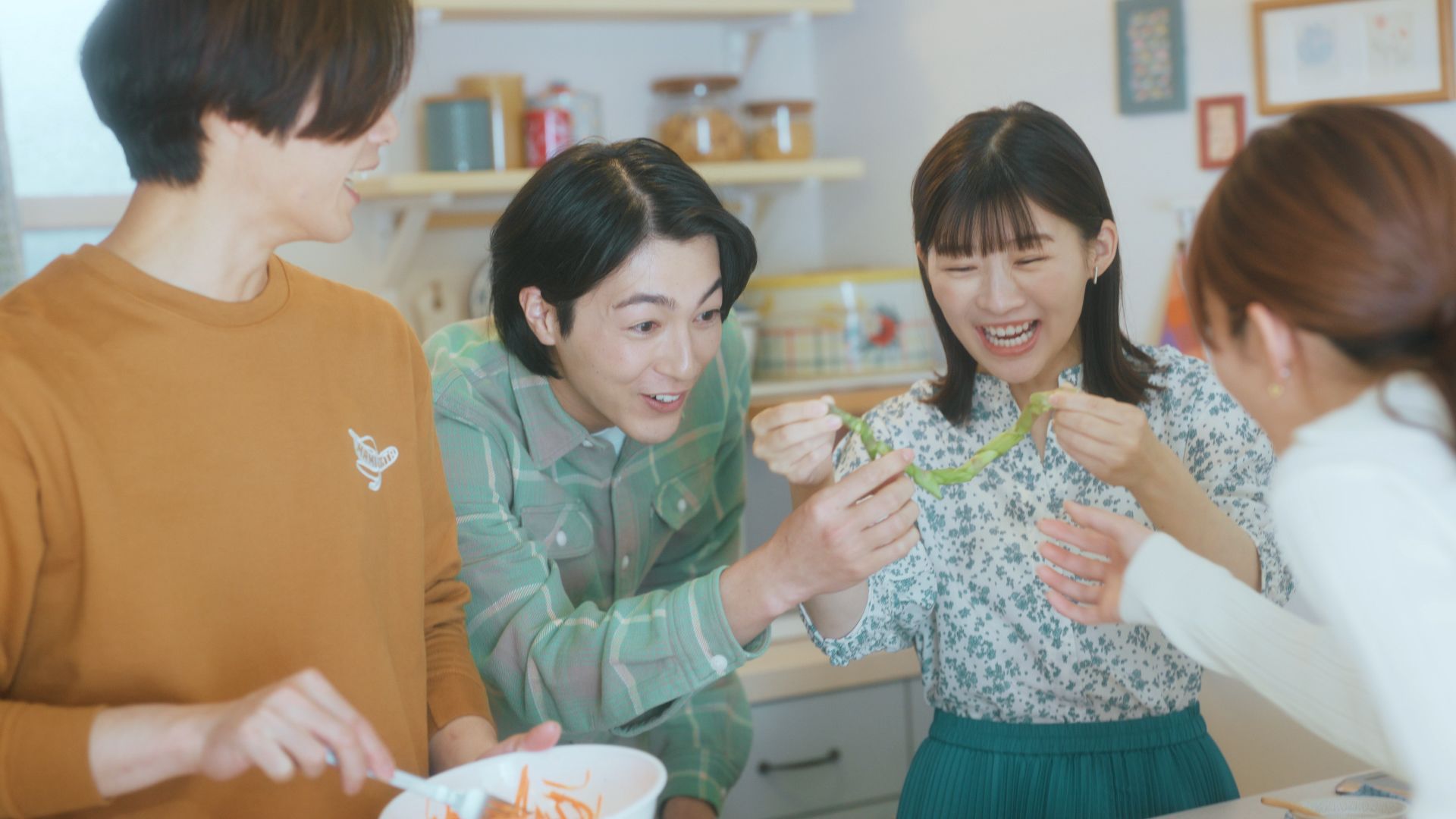新WEB-CM「わたしオン、ベランダパーティー」篇30秒ストーリー