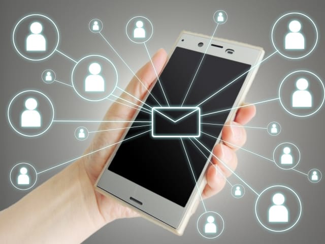 複数人に同時転送が可能！アイブリーの複数電話転送機能とは？