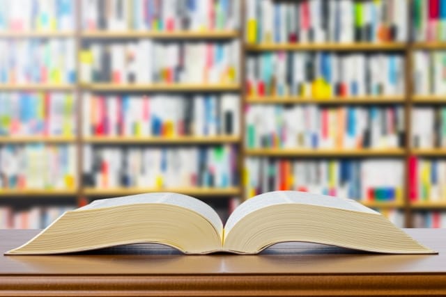 図書館のDXとは？最新技術やDX化のポイントを解説