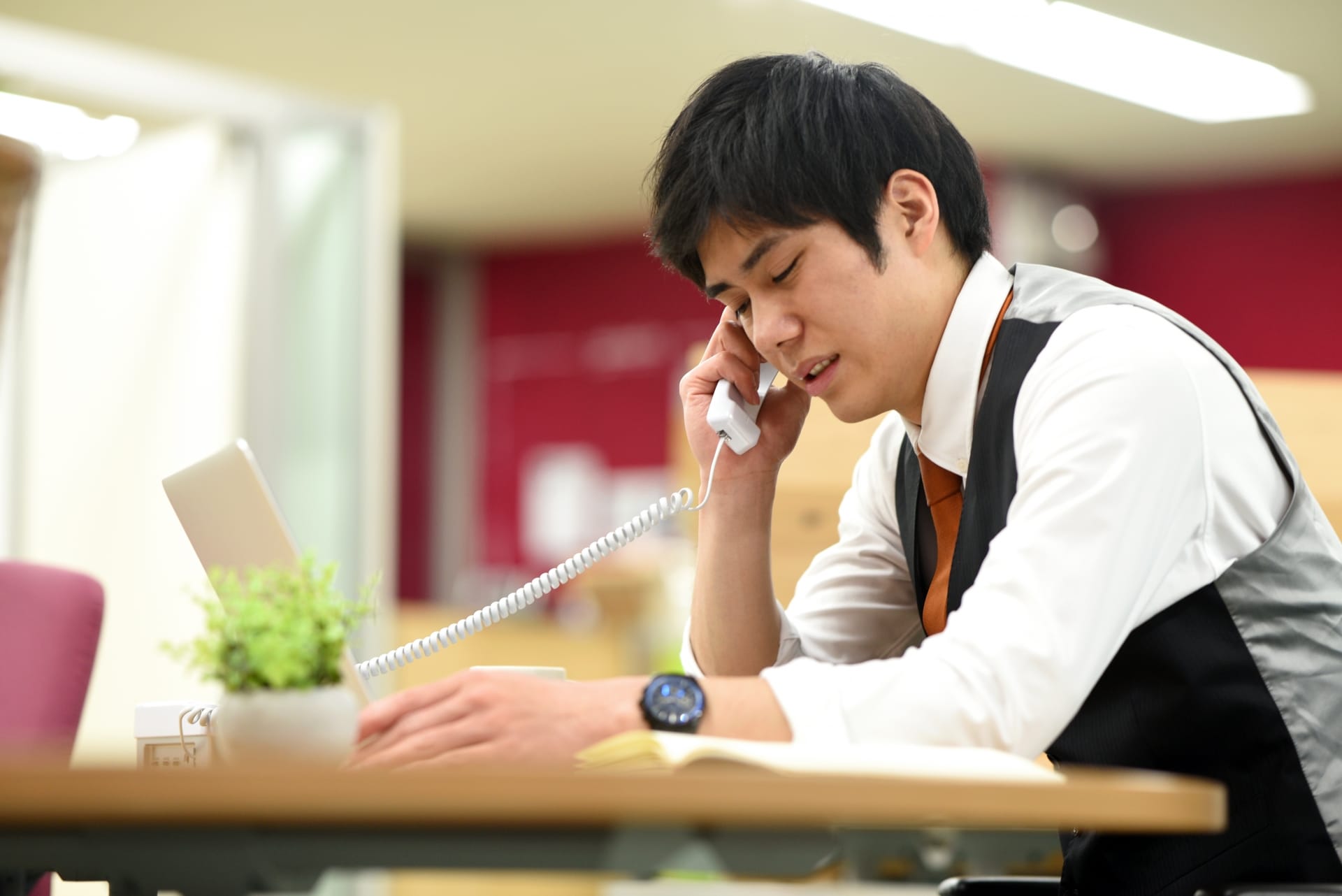 営業電話の見分け方とは？業務を中断させる営業電話にもう悩まない！