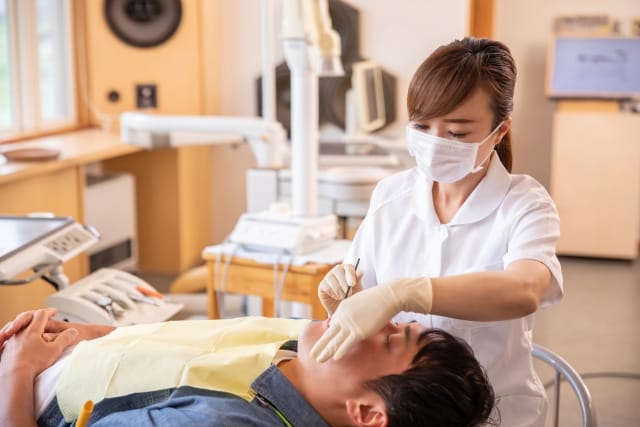 歯科業界の深刻な人手不足を解決する方法とは？