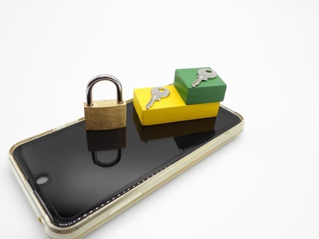 IVR認証とは？ IVRを用いたセキュリティ強化の活用事例をご紹介！