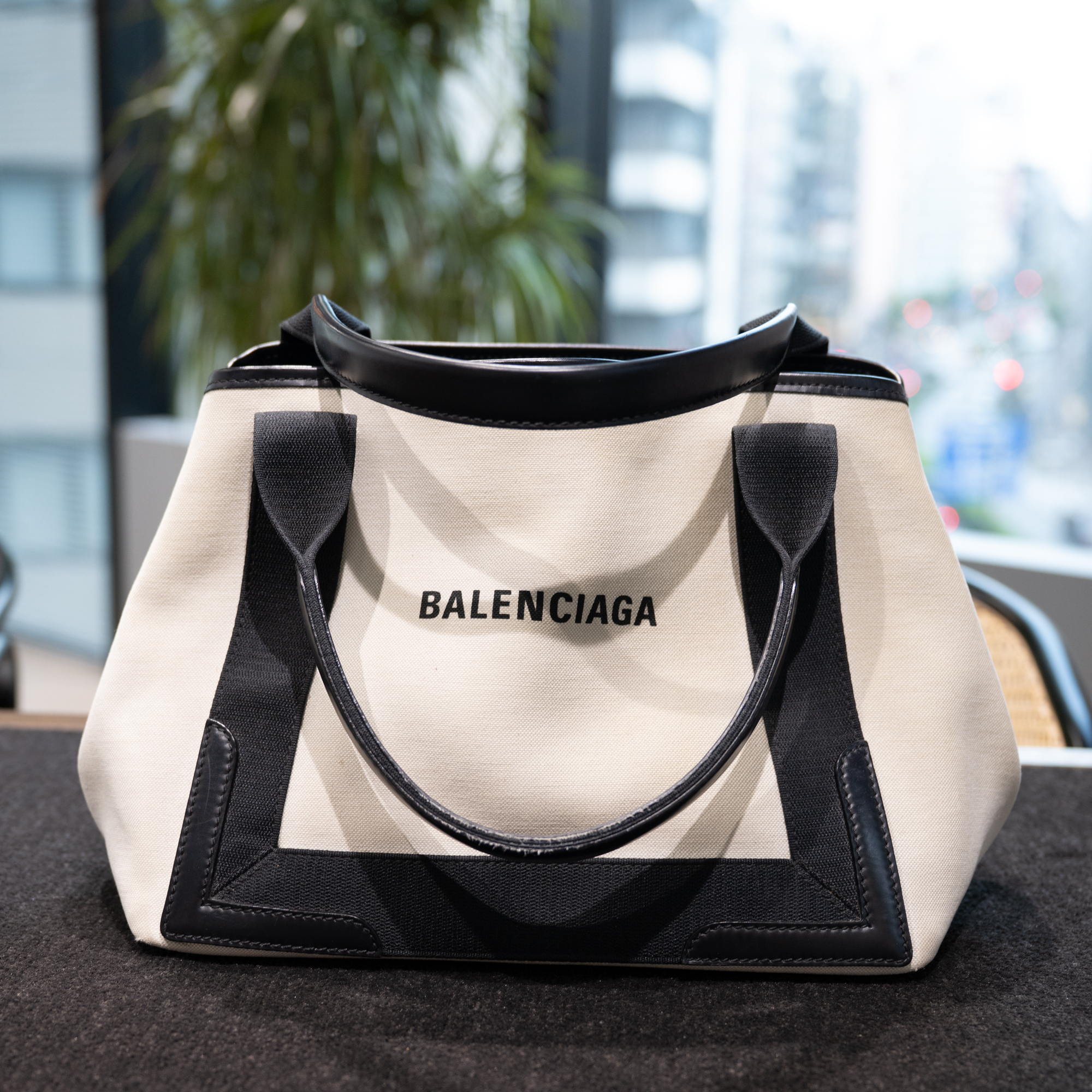 BALENCIAGA バレンシアガ ボーダー カバス キャンバストート Mサイズ