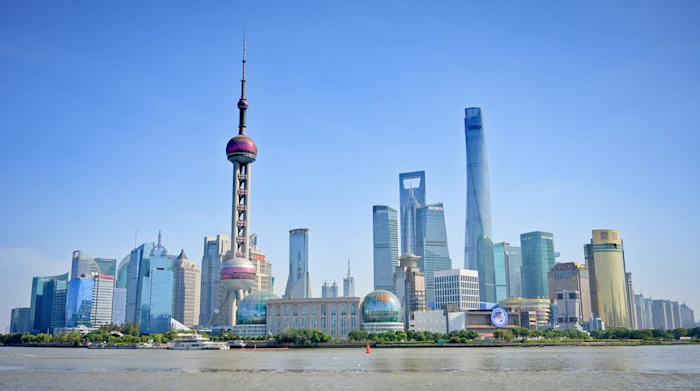 上海の街並みと高層ビル群