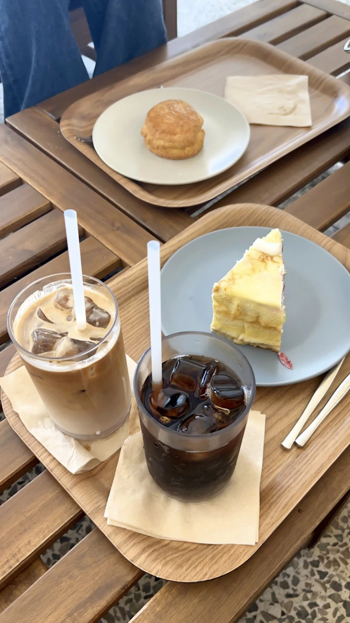 Marly 聖水洞 ケーキショーケース