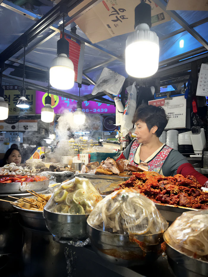 広蔵市場の煮込み料理屋台