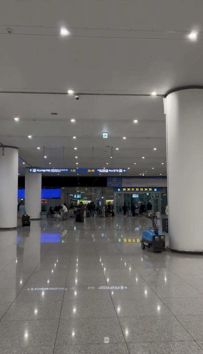 仁川空港 リムジンバス乗車場フロア全景