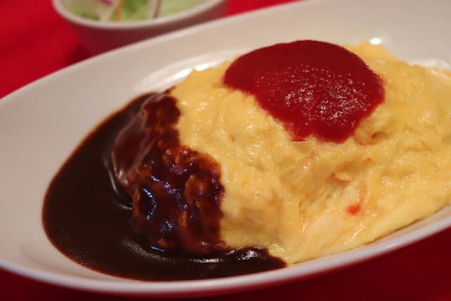 【新宿】オムライスの名店巡り11選。食べ歩きで見つけた至福の味を堪能しようのサムネイル画像