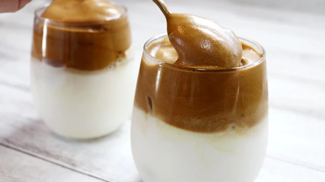 新大久保 ダルゴナコーヒー巡りをしよう！話題のカフェで最高のひとときをのサムネイル画像