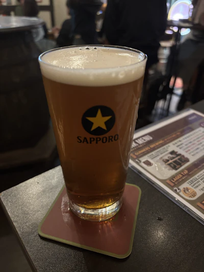 ぬるいビールみたいだがおいしい