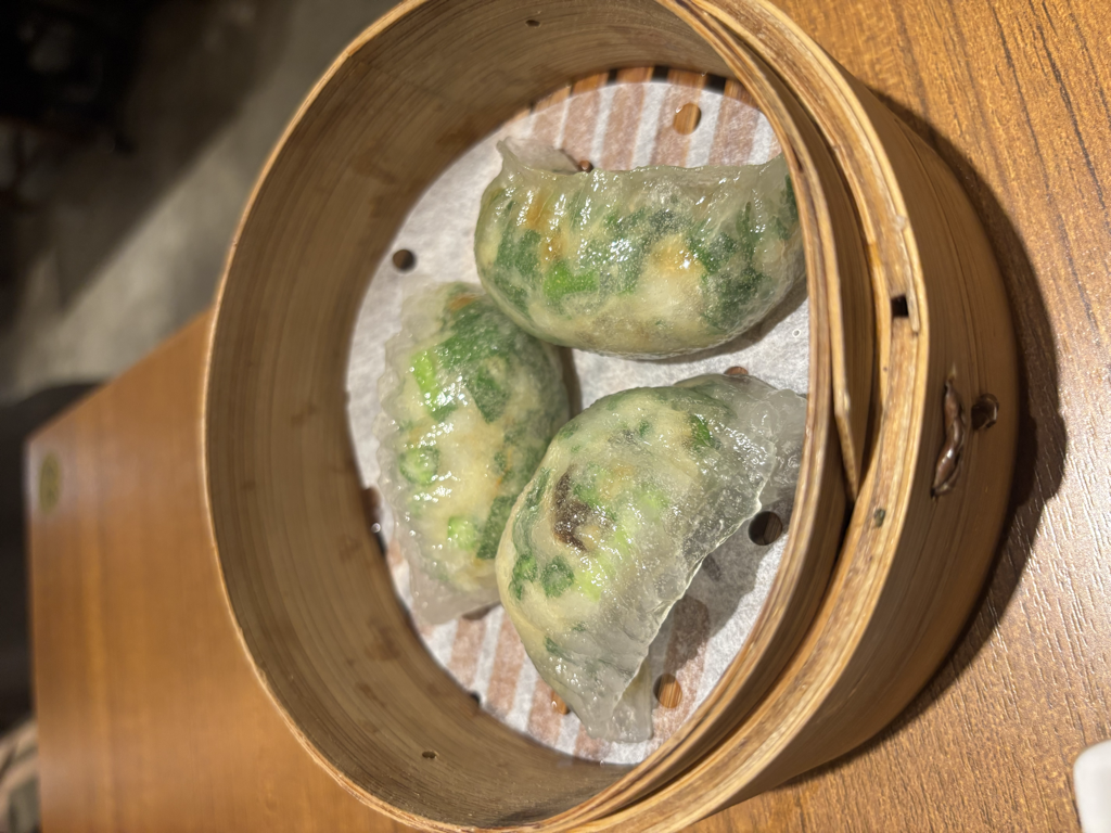 海老とニラの蒸し餃子