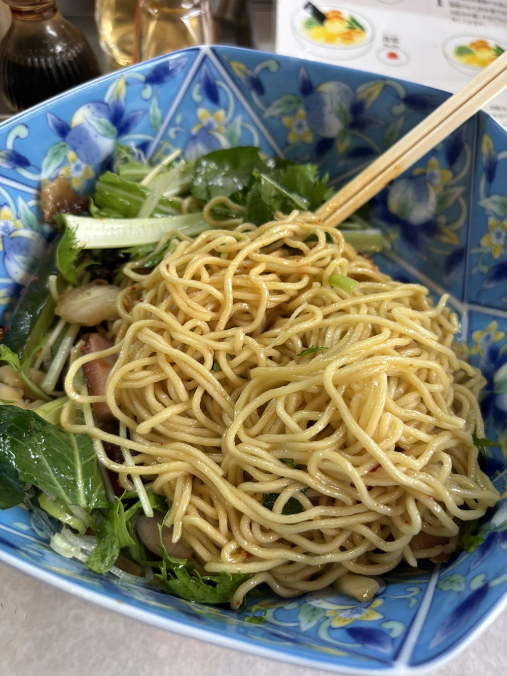 混ぜ合わせた香麺