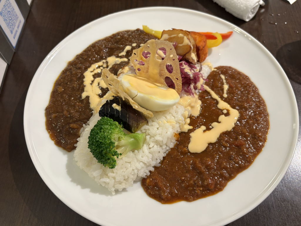黒毛和牛2種の無水チーズキーマカレー