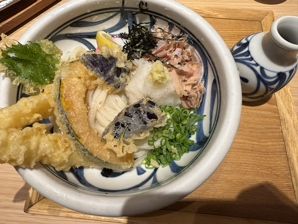 ロードサイドのうどん屋