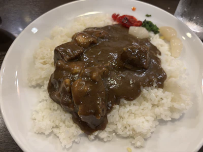 独り静かに食べるのにも向いている気がした