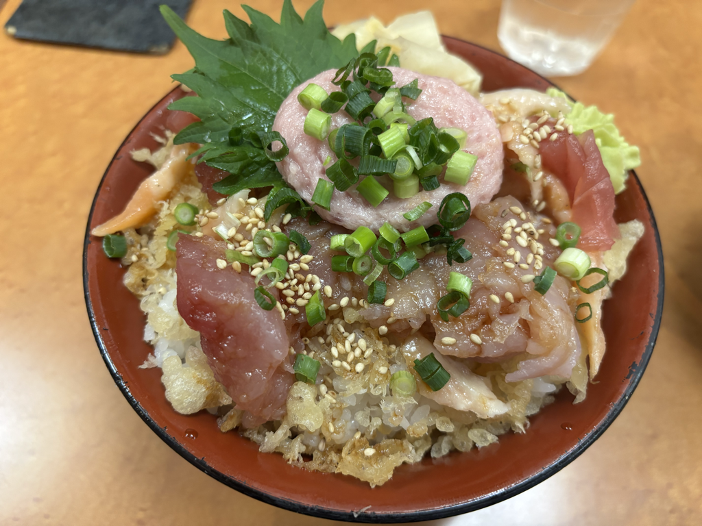 悪魔の漁師丼