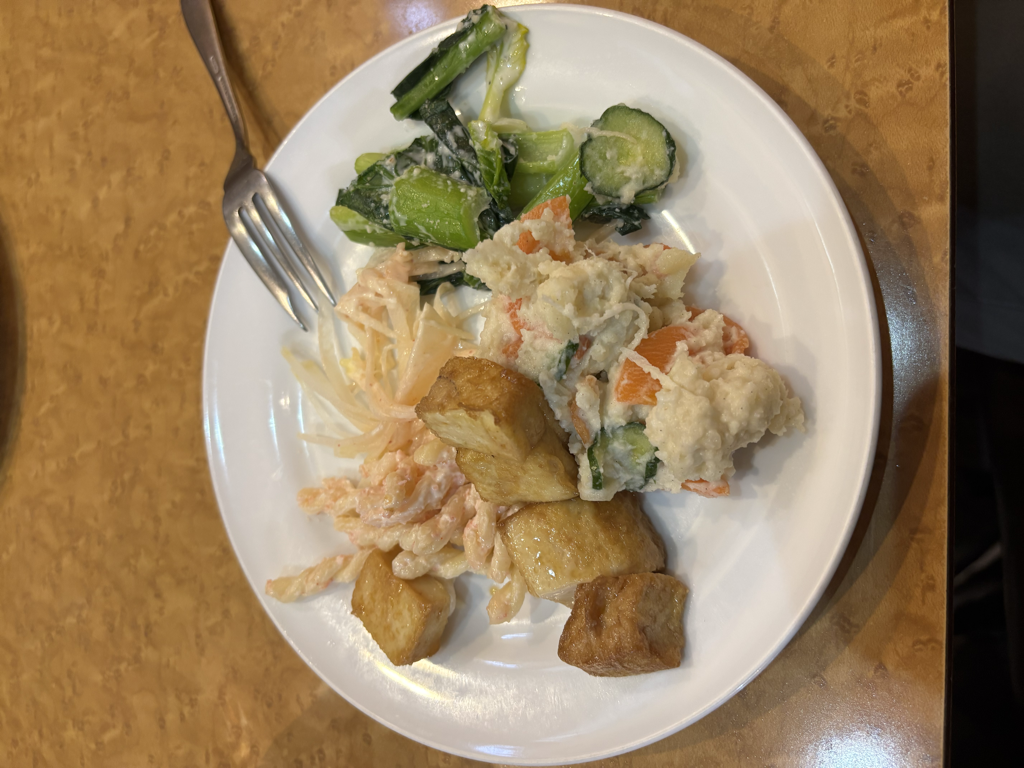 サラダバーのサラダ