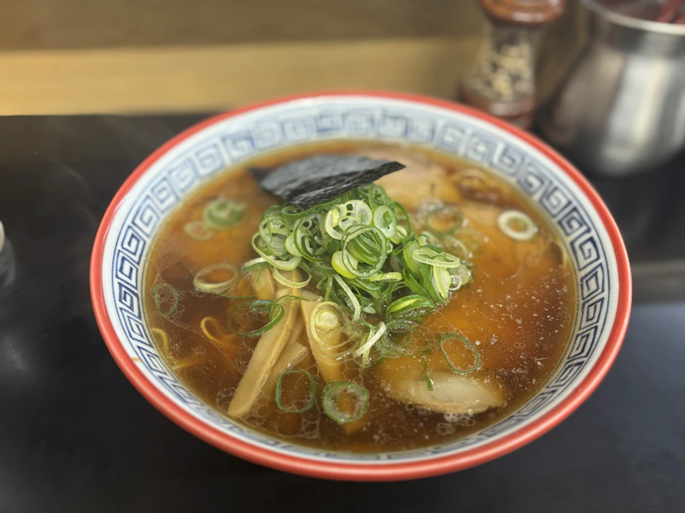 醤油チャーシュー麺