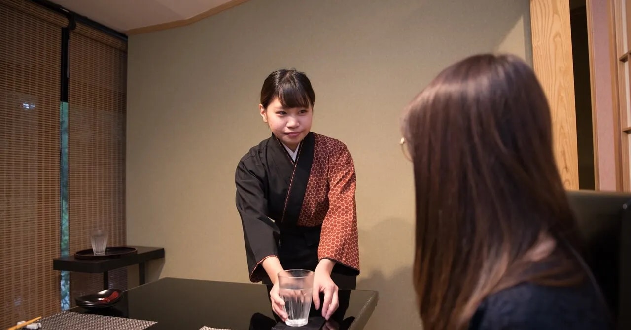 リゾートバイトの雇用形態「派遣」「紹介」とは？