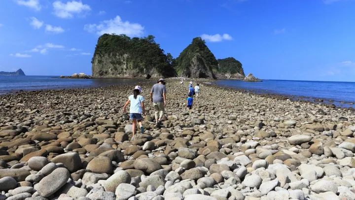 三四郎島(静岡県西伊豆町)
