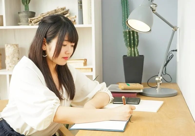 語学勉強の様子 イメージ
