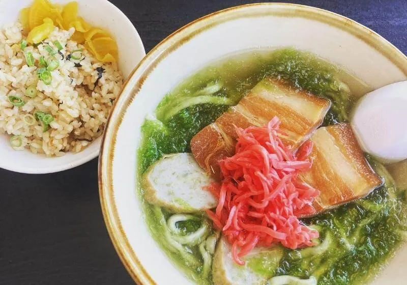 地元グルメを堪能