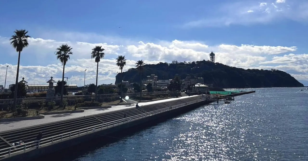 住んでみたかった島で、暮らすように働く｜恵比寿屋（神奈川県・江の島）で働いたリゾートバイト体験談