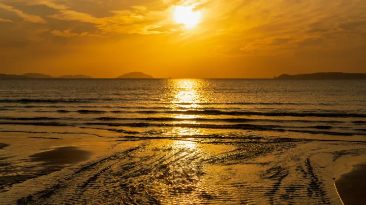 かがみの海 夕陽の景色