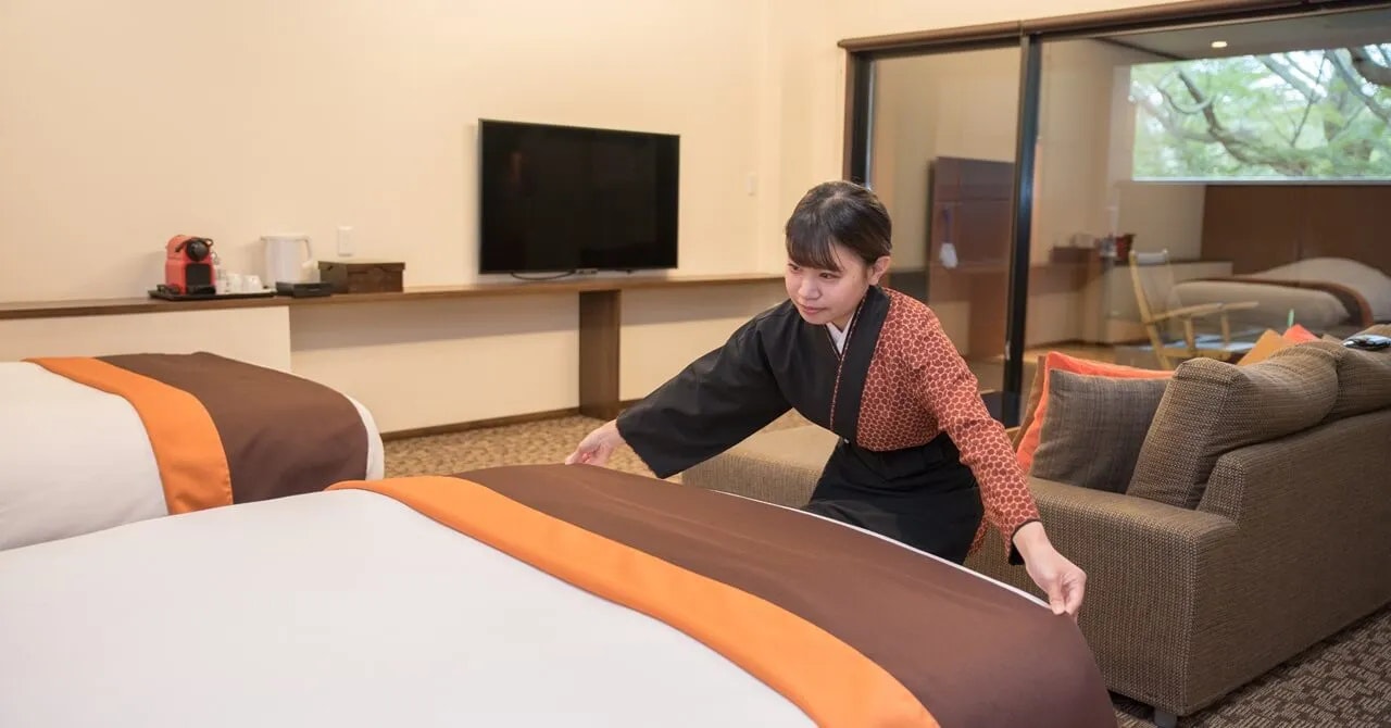 リゾートバイトで稼げる時期とエリア【西日本編】