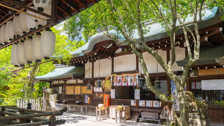 白峯神宮