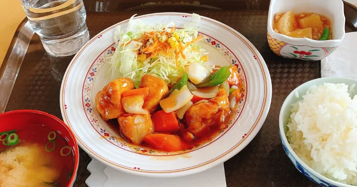 リゾートバイトでの食事例1