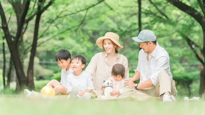 第三子がいる家族 イメージ