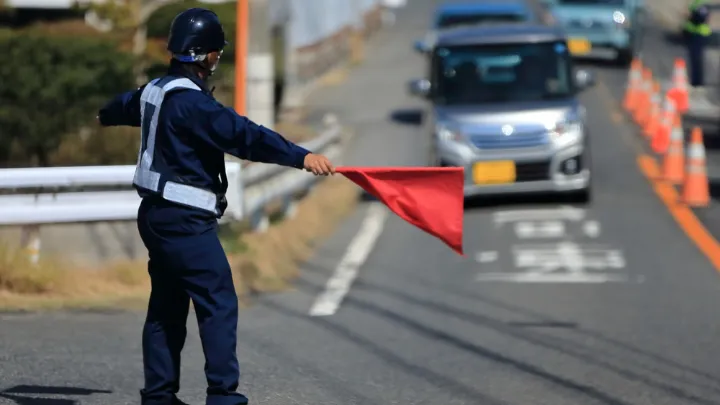 交通規制 イメージ