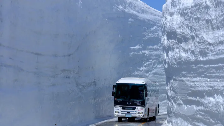 雪の大谷の様子