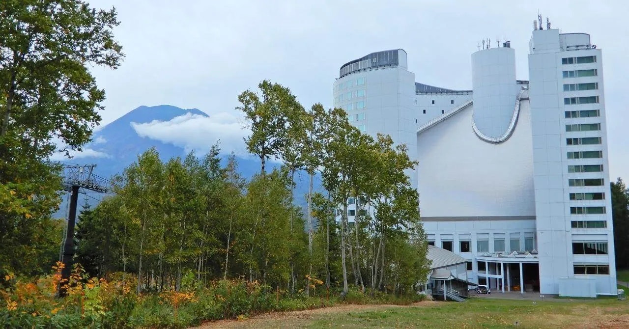 日本一周の途中で見つけた、もうひとつの非日常｜ニセコビレッジ（北海道・ニセコ）で働いたリゾートバイト体験談