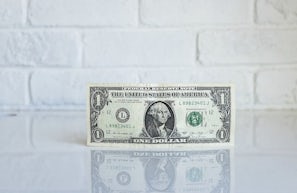 一人暮らしにかかる生活費っていくら？節約術も紹介