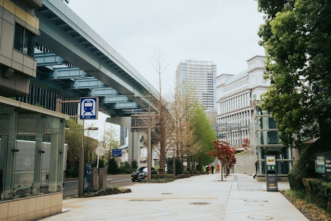 就活で東京に行く日だけ、新橋に自分の部屋を持つ