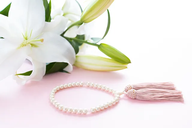 ペット供養の方法とは 手元供養 納骨 散骨 埋骨について ペトリィ 小さな家族のセレモニー ペット供養の方法とは 手元供養 納骨 散骨 埋骨について ペトリィ 小さな家族のセレモニー