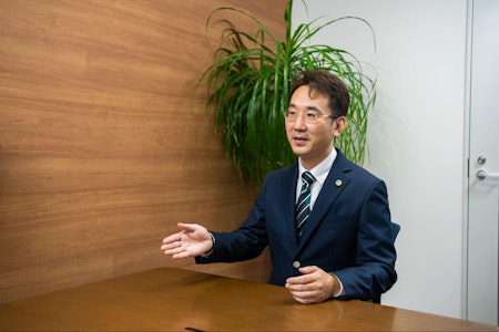 lawyer-card