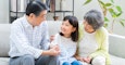孫に遺産を相続させるには？財産を渡す方法や注意点などを解説