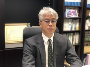 lawyer-card